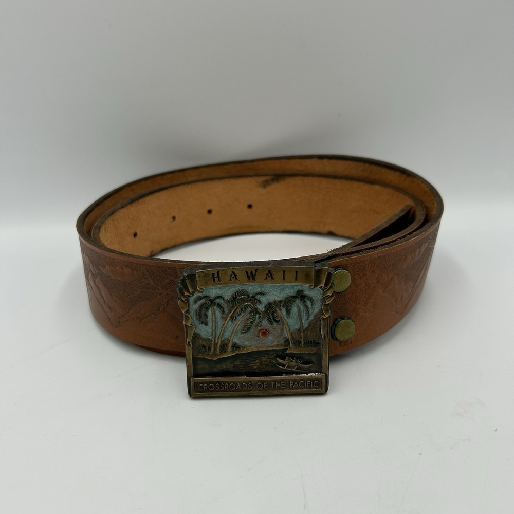 KE19102 VINTAGE 1970s ***HAWAII*** CROSSROADS OF THE PACIFIC BRASSTONE Belt